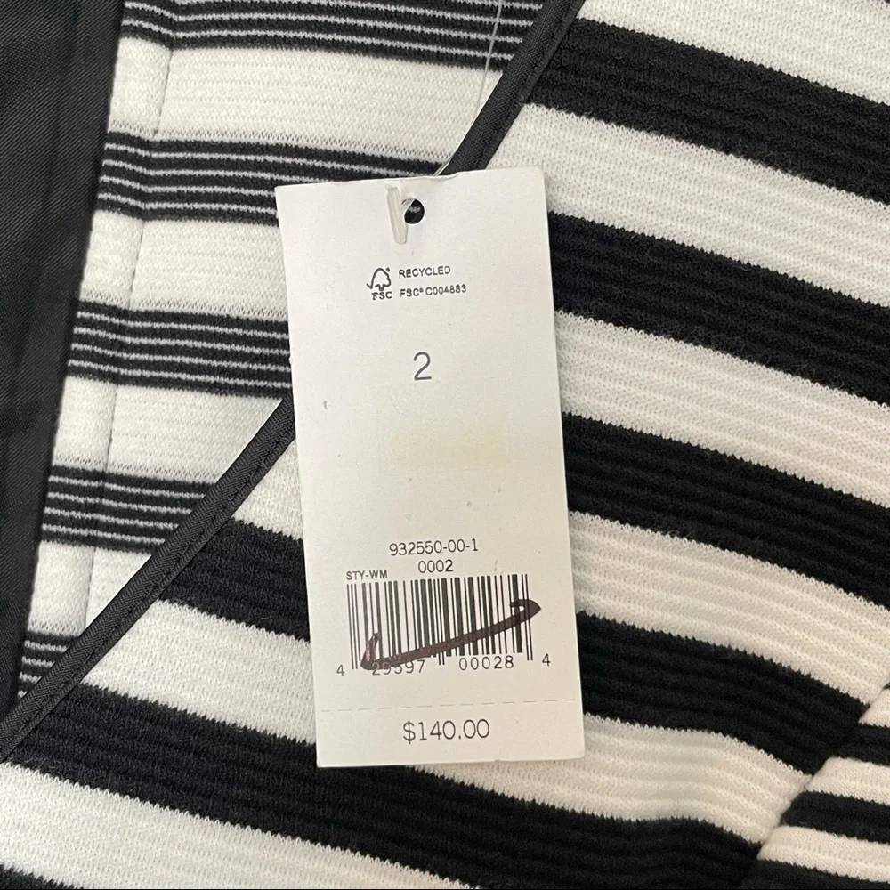 NWT Banana Republic Knit Short Sleeve Faille Black/White Striped Dress Size 2 - Picture 9 of 10